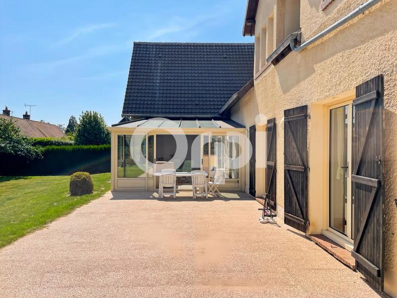Maison - 308 m² - 9 pièces