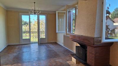 Maison - 151 m² - 7 pièces