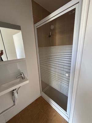 Studio - 25 m² - 1 pièce