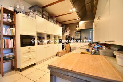 Maison - 315 m² - 11 pièces