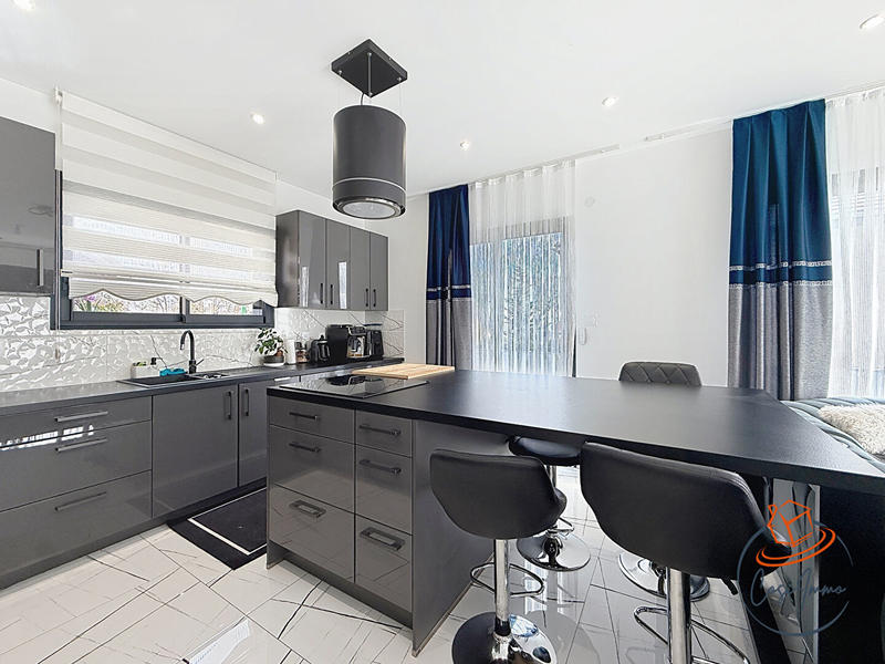 Maison - 115 m² - 5 pièces