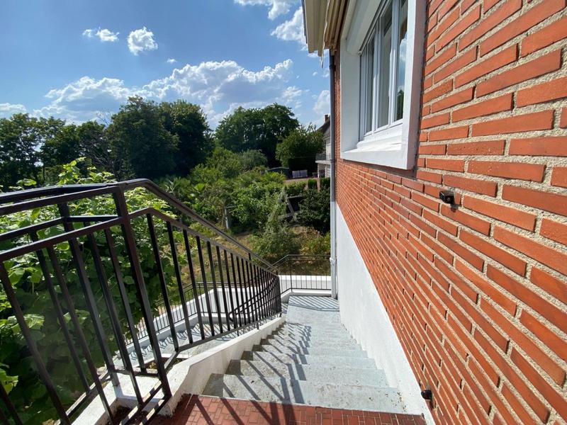 Maison - 228 m² - 7 pièces