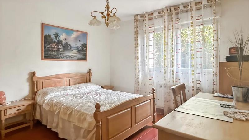 Maison - 168 m² - 7 pièces