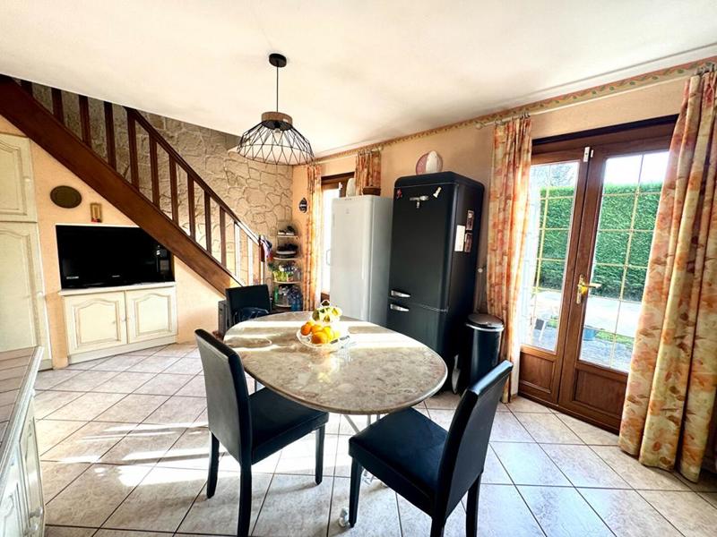 Maison - 130 m² - 7 pièces