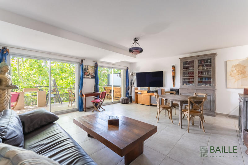 Appartement - 75 m² - 3 pièces