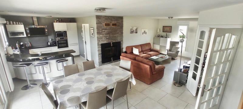 Pavillon - 130 m² - 6 pièces