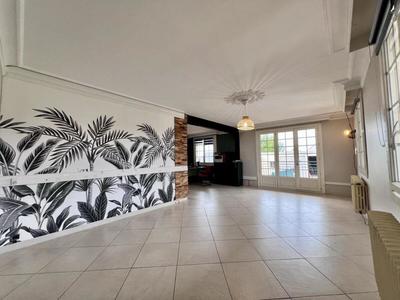 Maison - 111 m² - 4 pièces