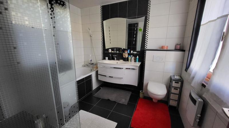 Maison - 196 m² - 10 pièces