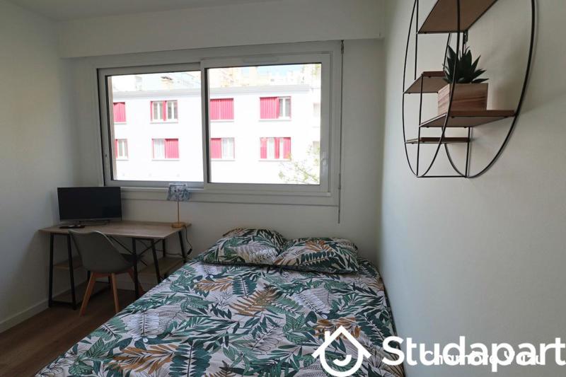 Chambre - 10 m² - 1 pièce