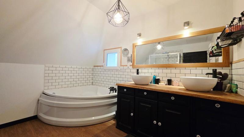 Maison - 171 m² - 6 pièces