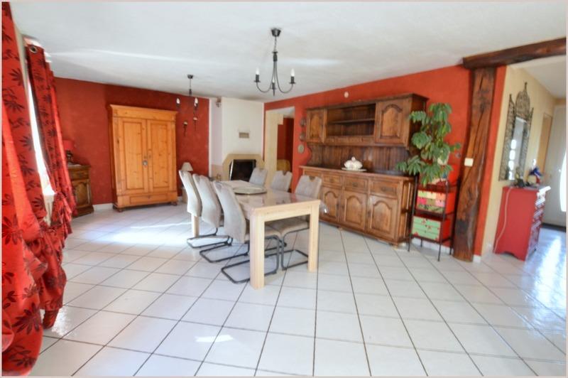 Maison de village - 107 m² - 6 pièces