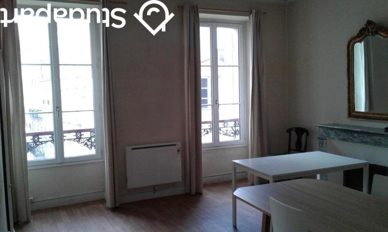 Chambre - 15 m² - 1 pièce