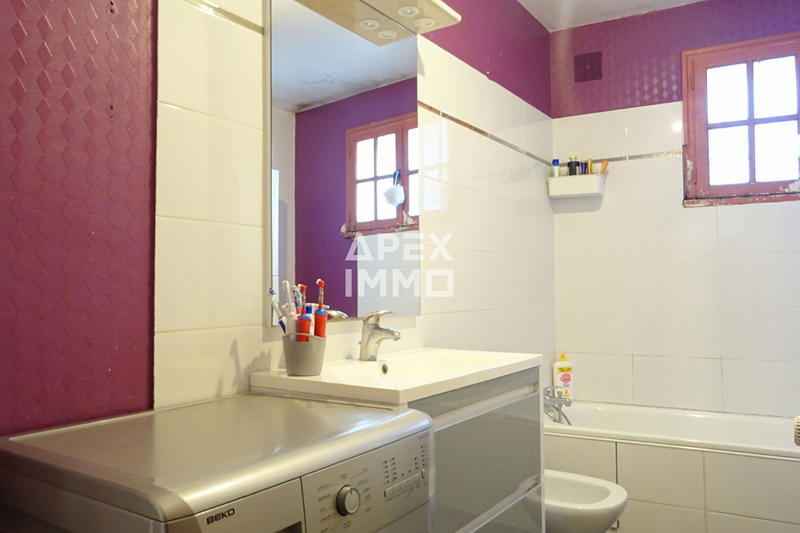 Appartement - 170 m² - 3 pièces