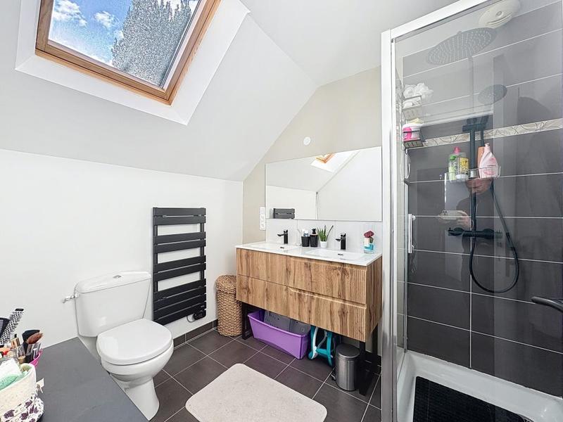 Maison en pierre - 84 m² - 4 pièces