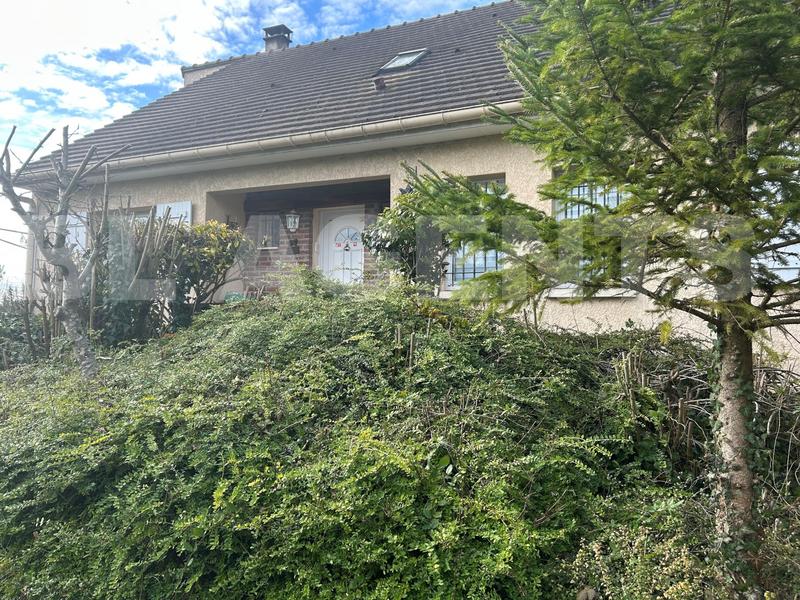 Maison - 180 m² - 7 pièces