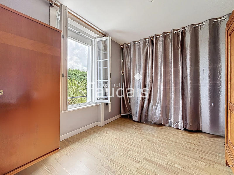 Maison - 195 m² - 7 pièces