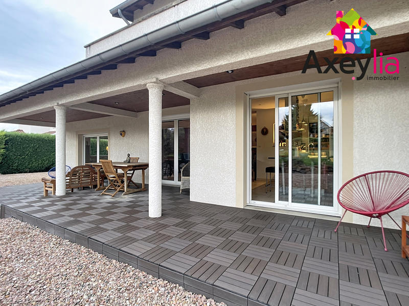 Maison - 151 m² - 6 pièces