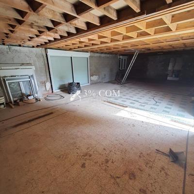 Maison - 160 m² - 2 pièces