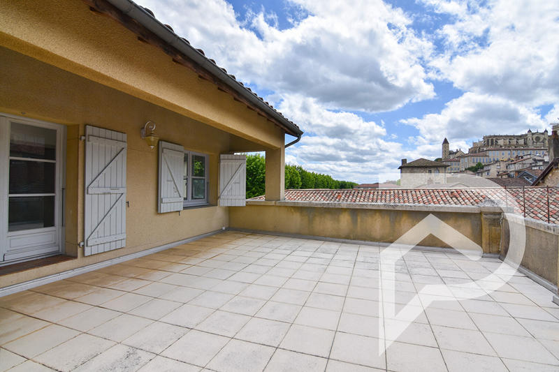 Appartement - 124 m² - 4 pièces