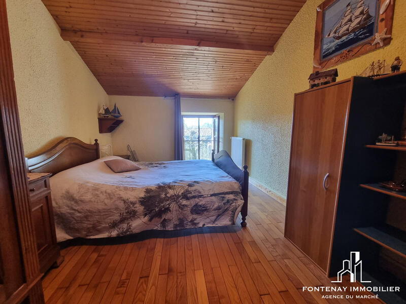 Maison ancienne - 197 m² - 7 pièces