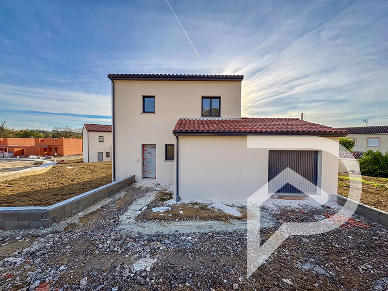 Maison - 104 m² - 5 pièces