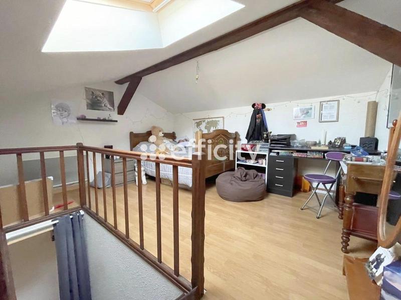 Appartement - 100 m² - 4 pièces