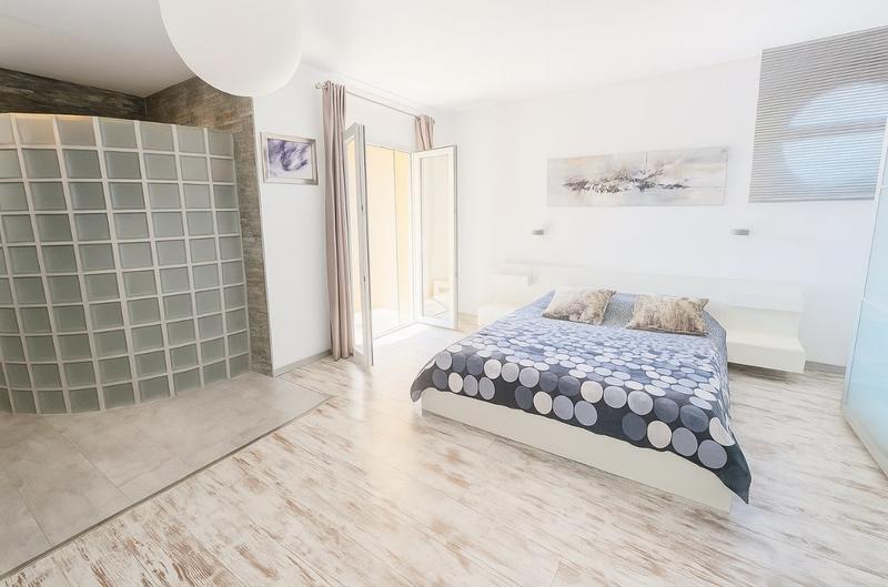 Maison - 205 m² - 6 pièces