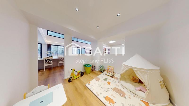 Maison - 153 m² - 8 pièces