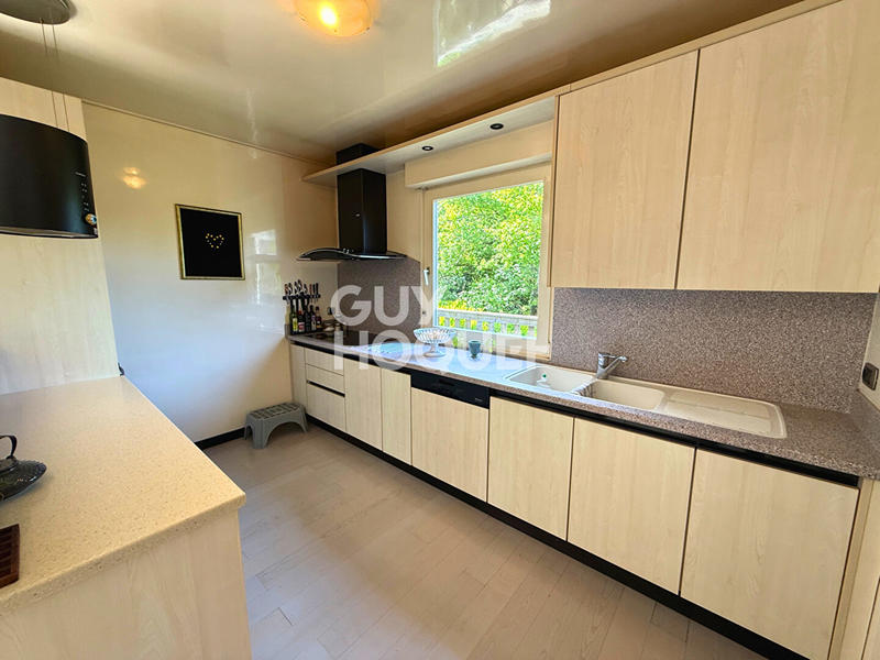 Maison - 163 m² - 6 pièces