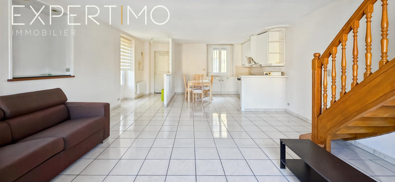 Appartement - 75 m² - 3 pièces