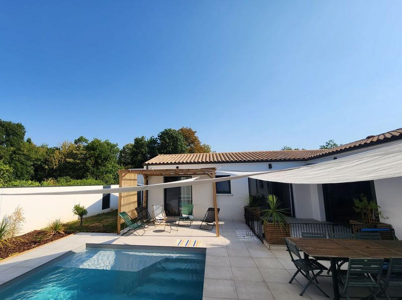 Maison - 121 m² - 6 pièces