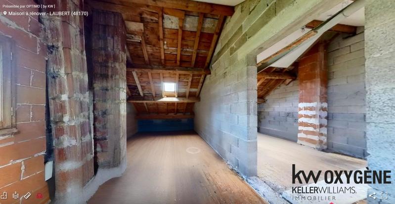 Maison - 77 m² - 6 pièces