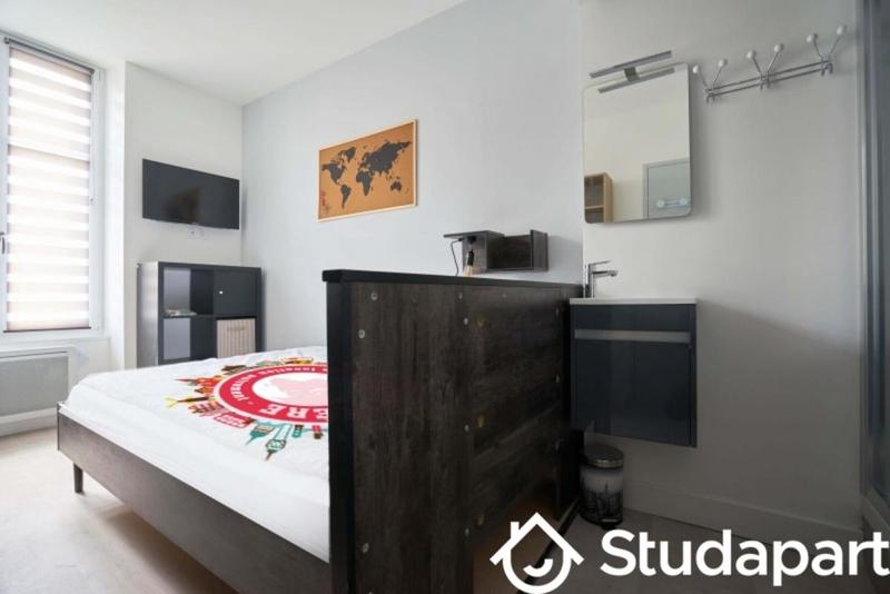 Chambre - 9 m² - 1 pièce