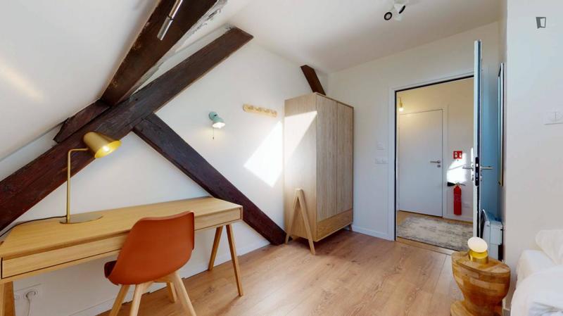 Chambre - 12 pièces