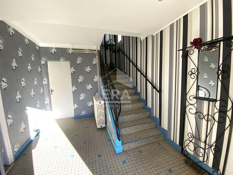 Maison - 99 m² - 5 pièces