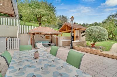 Maison - 167 m² - 6 pièces