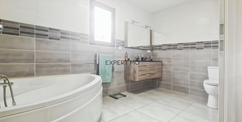 Villa - 127 m² - 4 pièces