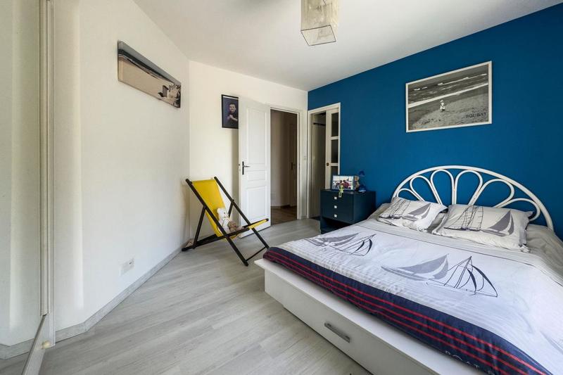 Villa - 240 m² - 6 pièces