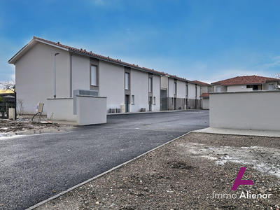 Villa - 83 m² - 4 pièces