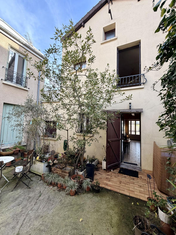 Maison - 111 m² - 6 pièces