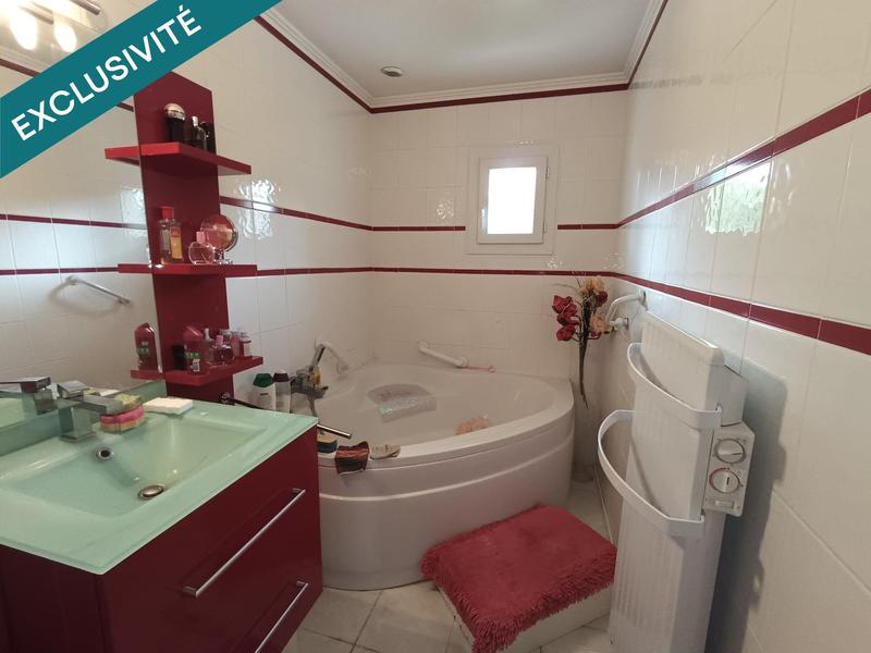 Maison - 188 m² - 8 pièces