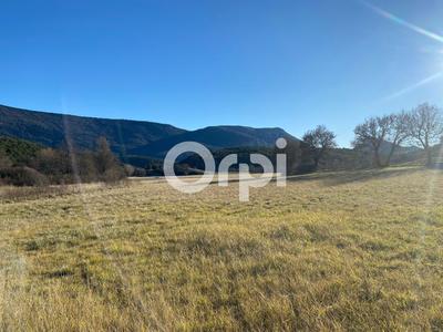 Terrain constructible - 12 840 m²