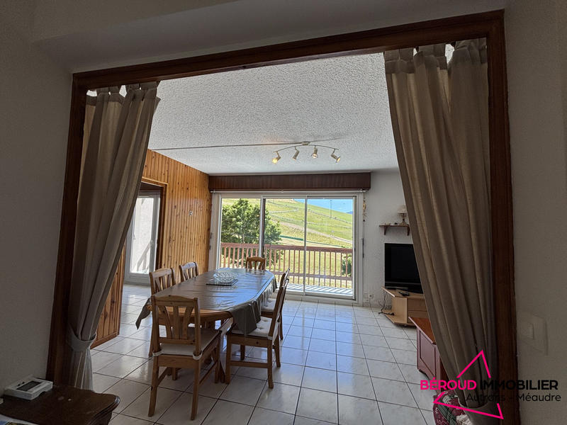 Appartement - 86 m² - 4 pièces