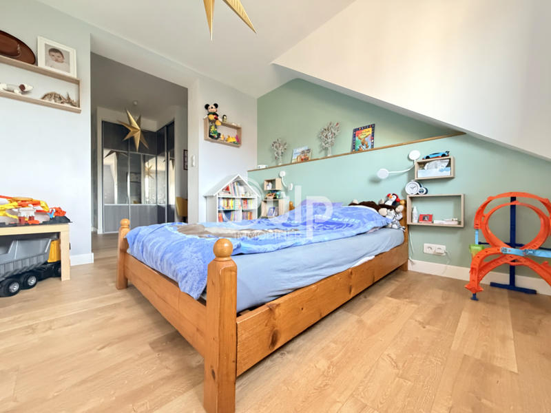 Maison - 160 m² - 8 pièces