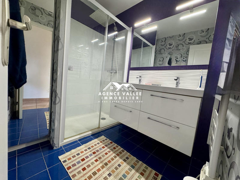 Maison traditionnelle - 148 m² - 7 pièces