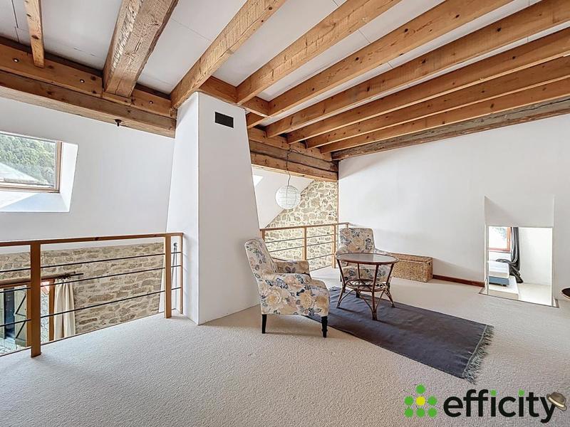 Maison - 293 m² - 12 pièces