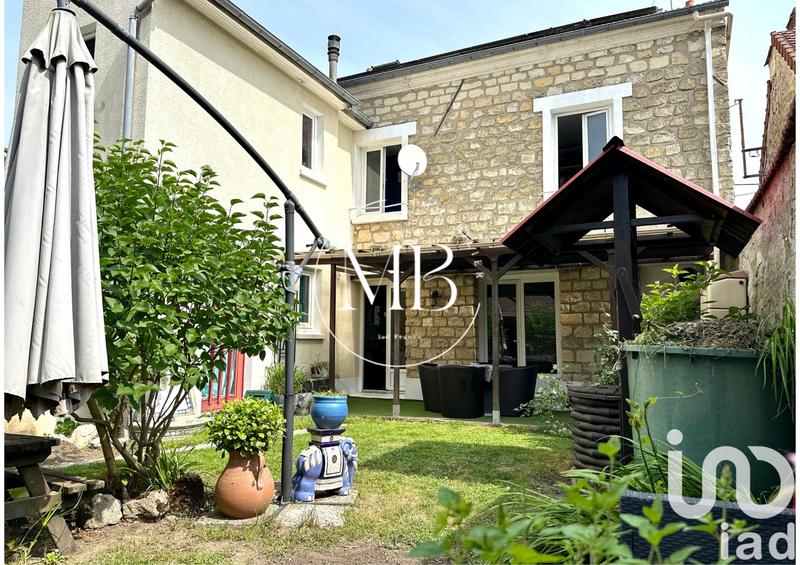 Maison de village - 130 m² - 5 pièces