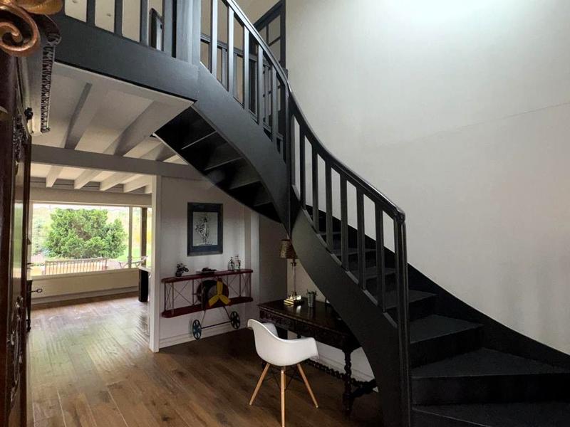 Maison d'architecte - 196 m² - 7 pièces