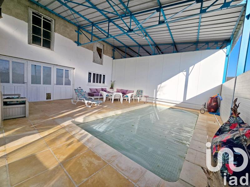 Maison - 207 m² - 7 pièces