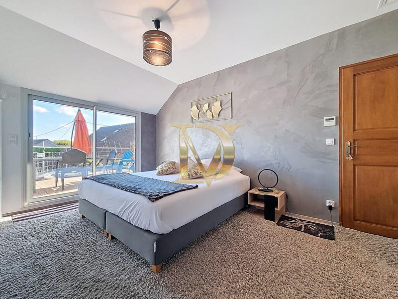 Maison ancienne - 402 m² - 11 pièces